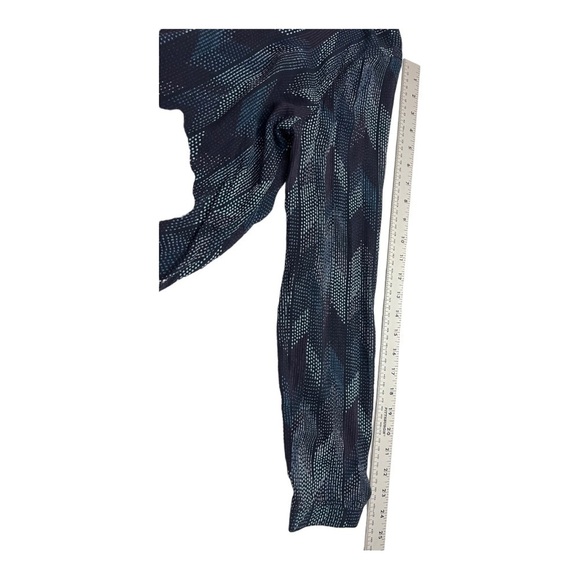 Cloth and Stone Geometric Blouse Size Medium - Picture 9 of 9